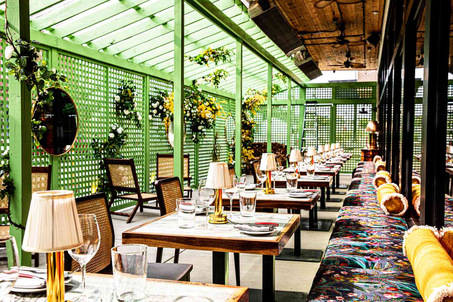 Restoran üçün veb sayt: rezervasiya gətirən dizayn - vebsayt sifarişi və SEO